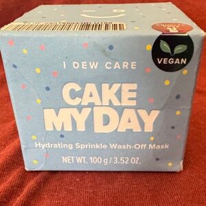 Cake My Day Hydrating Sprinkle Wash-Off Mask